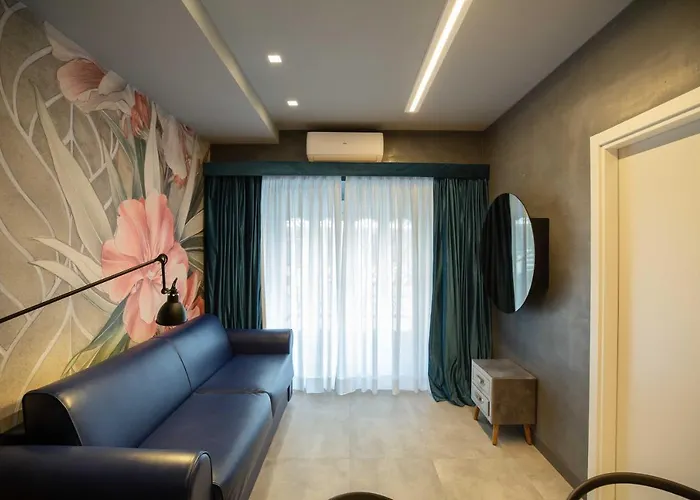 Lady Diamond By Dimorra