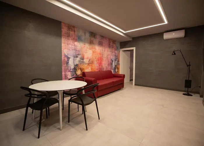 Lady Diamond By Dimorra Pensionat Neapel